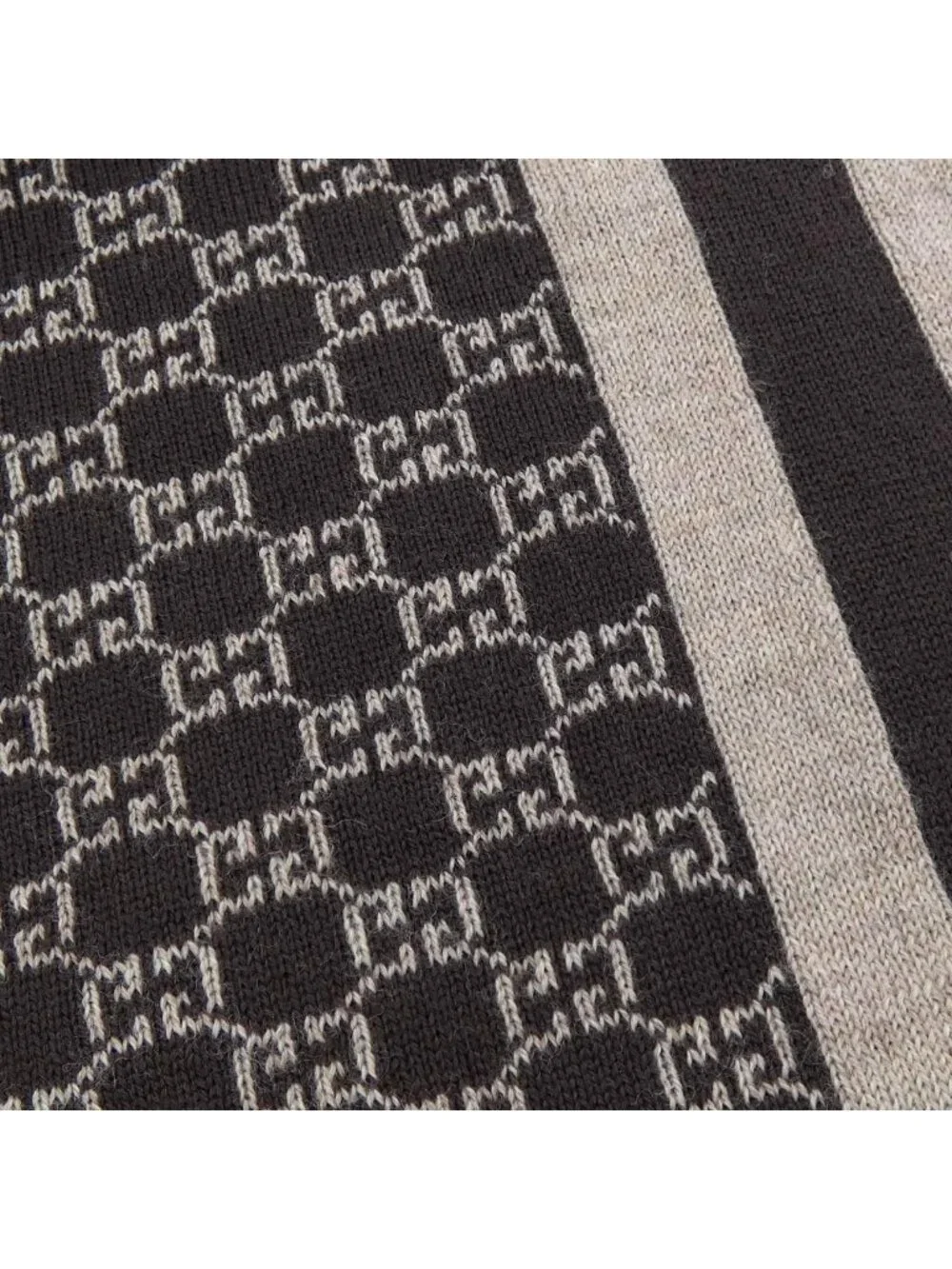 Gucci Scarf Beige